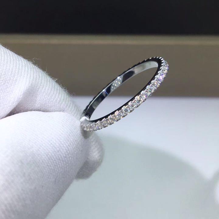 のかけらが エタニティ リング k18WG 68DMK-m38971235777 モアサナイト ダイヤモンド ⋭ト・ブリリ