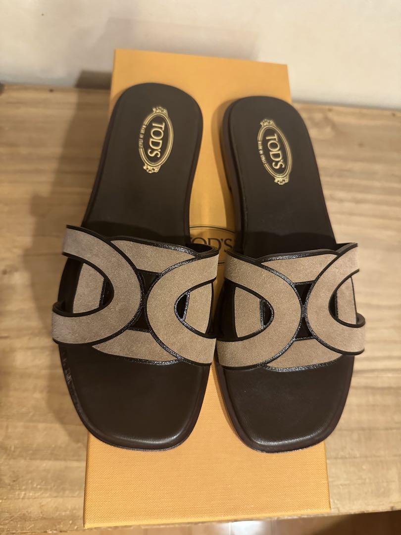 大人気 Tod' フラット サンダル TOD´S フラットサンダル