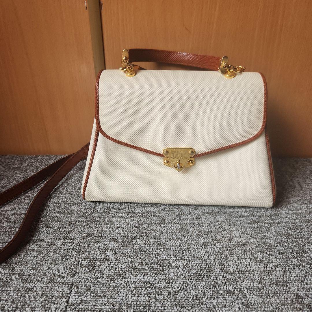 BOTTEGA VENETA　ボッテガヴェネタ