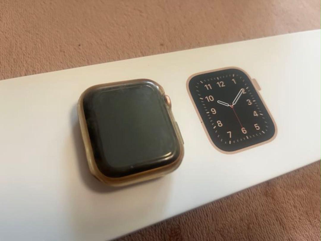 魅力的な Apple Watch SE 40mm GOLD GPS バッテリー95% その他 家電・スマホ・カメラ¥21,122-eichlercorp.com.pe 魅力的な Apple Watch SE 40mm GOLD GPS バッテリー95% その他 家電・スマホ・カメラ¥21,122-eichlercorp.com.pe