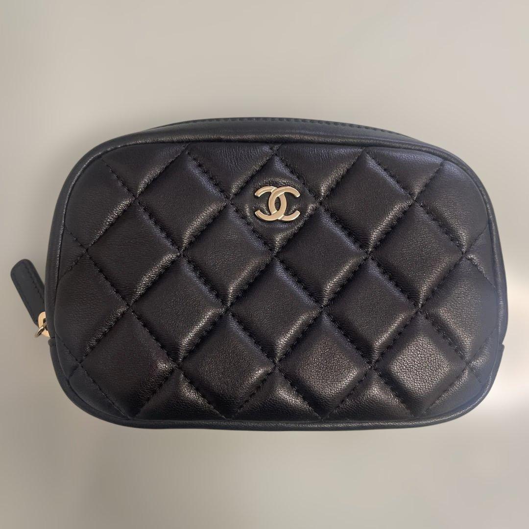 シャネル クラシックスモールポーチCHANEL