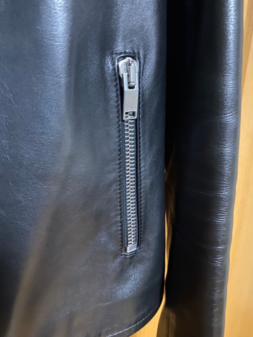 【美品】サンローラン キースレザー ライダース 46サイズ ガーメントバッグ付 【美品】サンローラン キースレザー ライダース 46サイズ ガーメントバッグ付