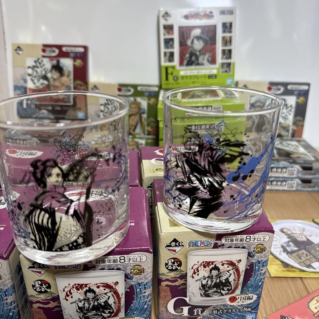 ワンピース　一番くじ　ガラスプレート・マグカップ・デザインプレート・小皿