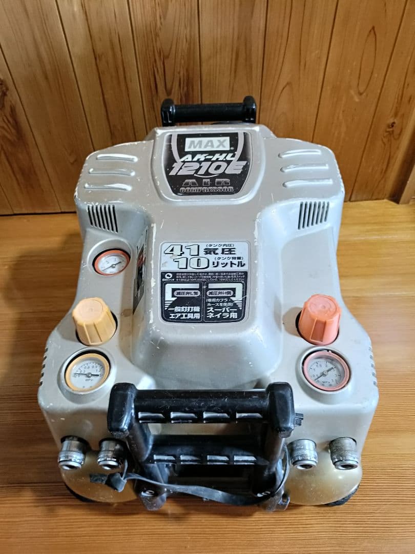 MAX(マックス) AK-HL1210E エアコンプレッサー