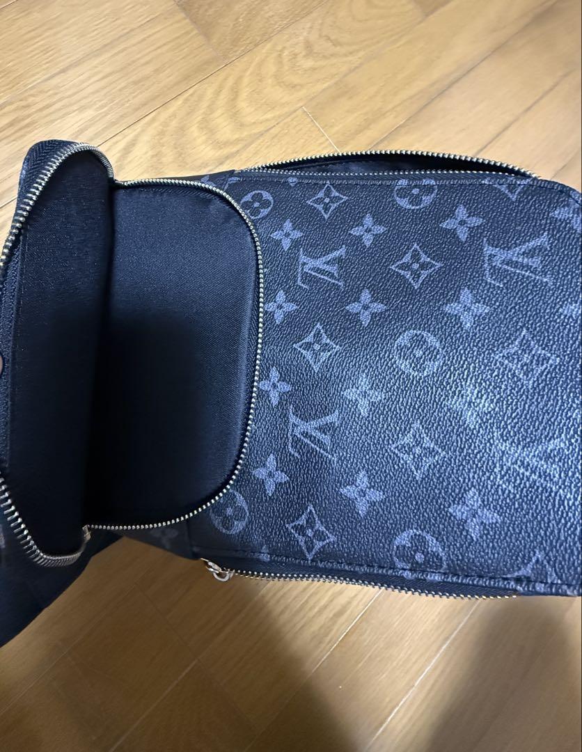 LOUIS VUITTON ショルダーバッグ