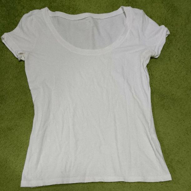 GUCCI 希少真っ白バックタグTシャツ
