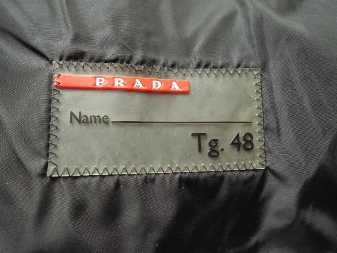 ☆美品☆ PRADA SGH278 プラダ ブルゾン ナイロン 中綿入り ☆美品☆ PRADA SGH278 プラダ ブルゾン ナイロン 中綿入り