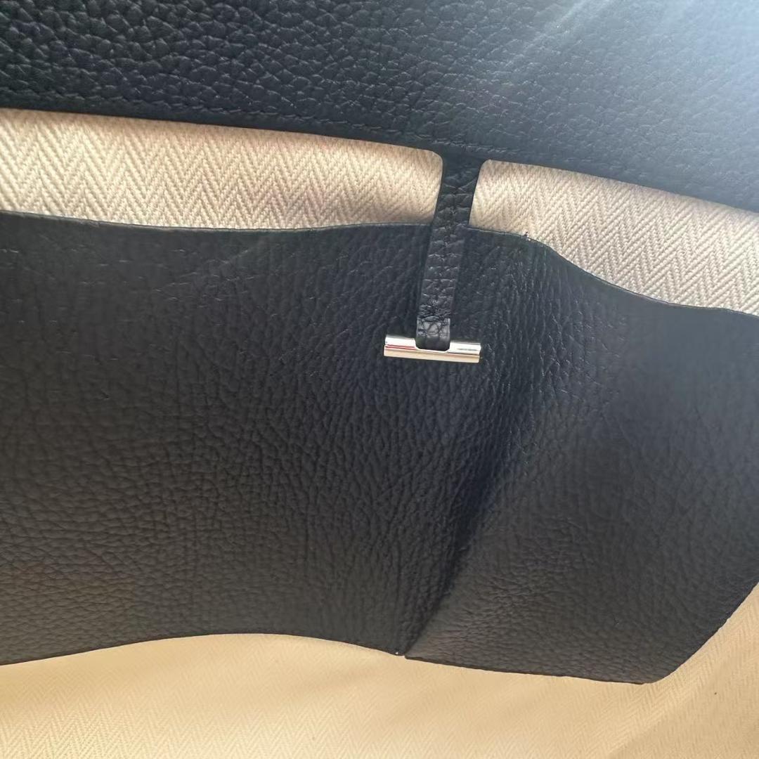 美品 The Row Margaux 17 レザーハンドバッグ ブラック