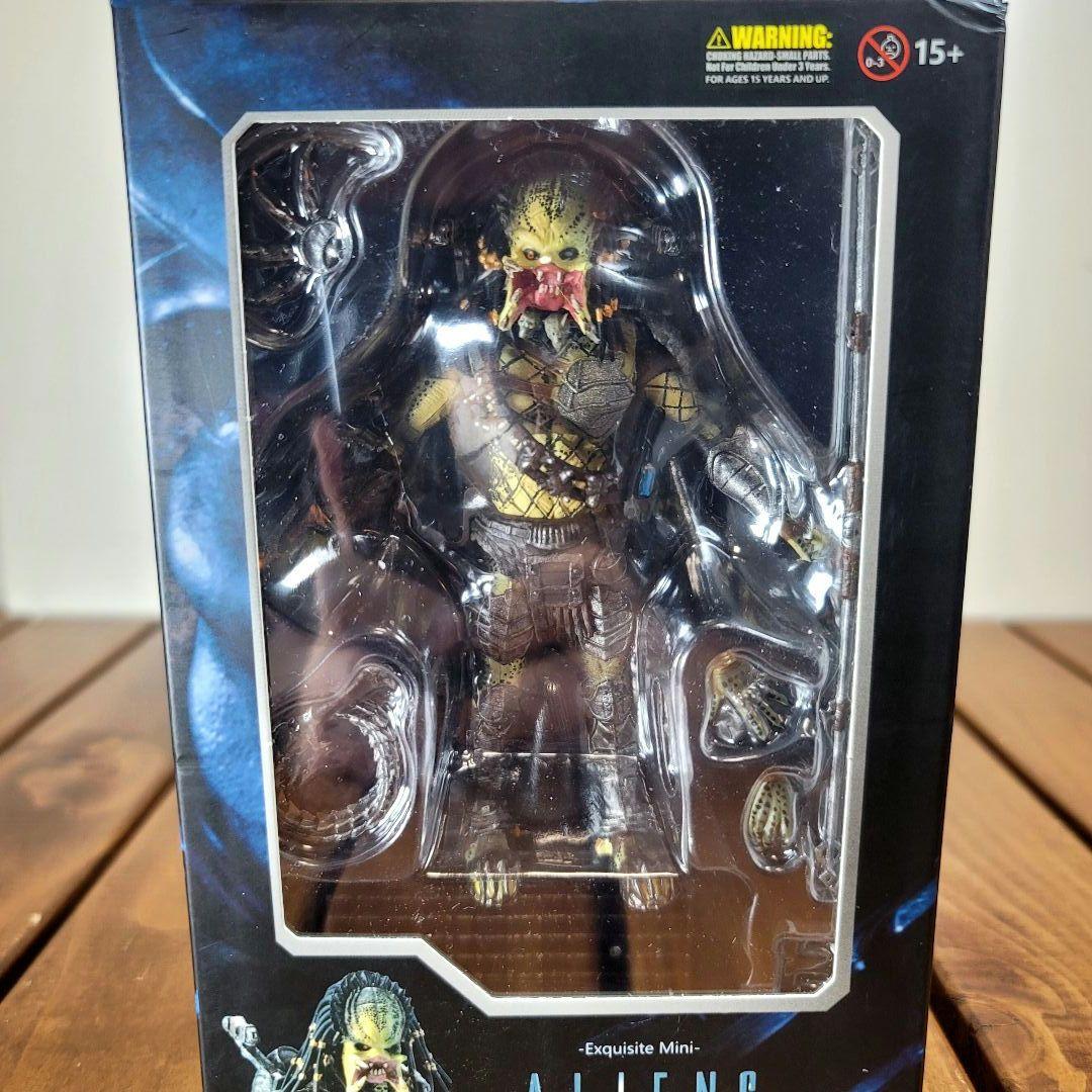 HIYATOYS】新品 アンマスクド・ウルフ・プレデター AVP エイリアン