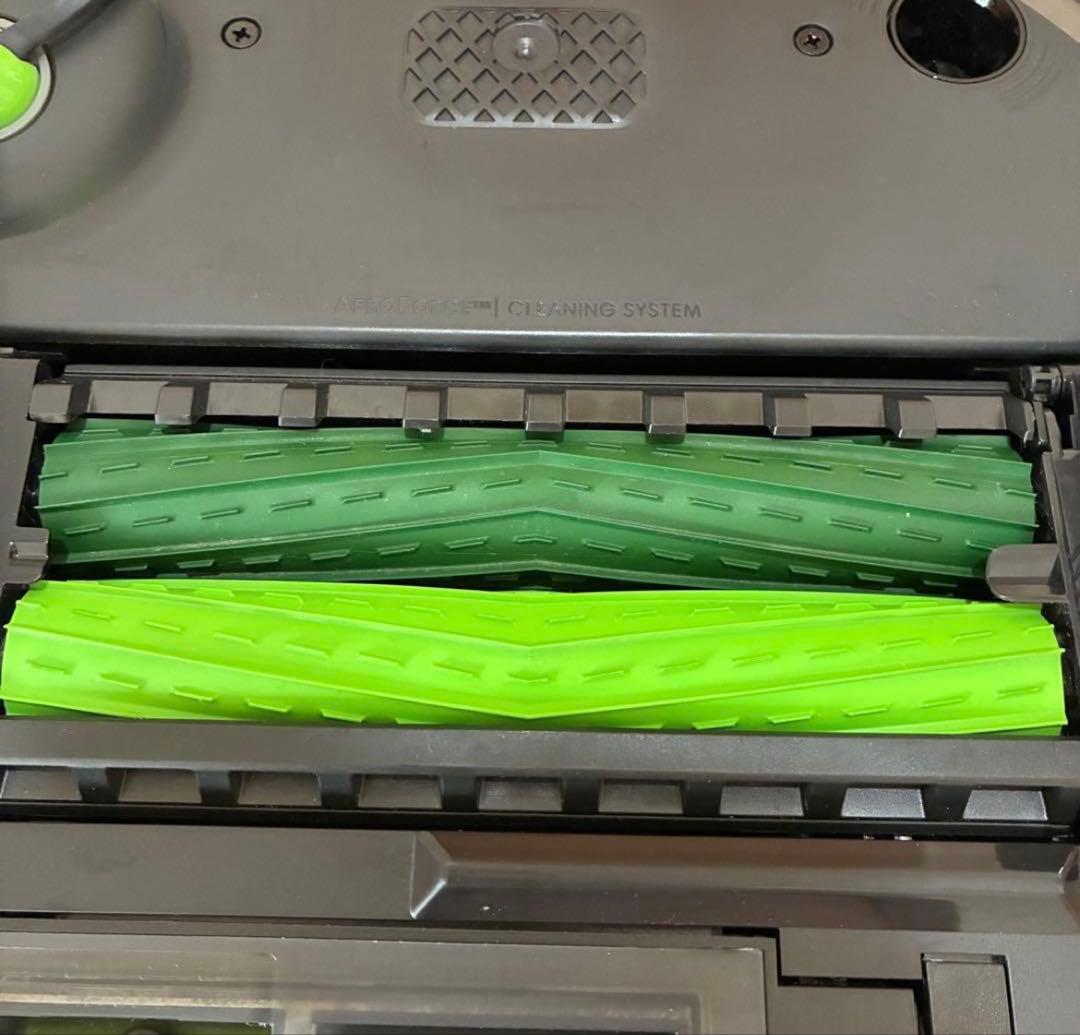 ルンバ i5+ クリーンベース付 美品 使用5回 動作清掃済 ルンバ i5+ クリーンベース付 美品 使用5回 動作清掃済