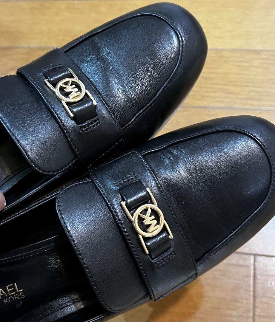 美品　MICHAEL KORS MINDY フレックス ヒール ローファー　本革 美品MICHAEL KORS MINDY フレックス ヒール ローファー本革