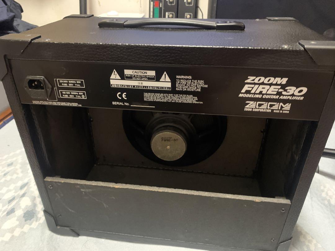ZOOM FIRE−30 モデリングギターアンプ ZOOM FIRE−30 モデリングギターアンプ