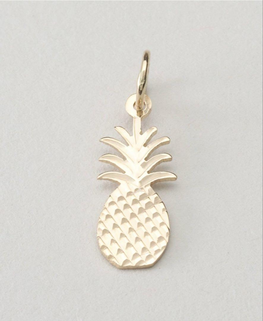 新品✨NEW TOP CHARM PINEAPPLE