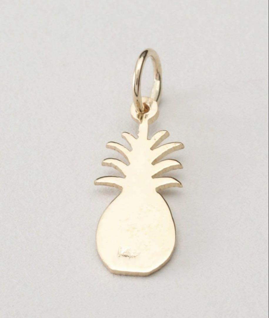 新品✨NEW TOP CHARM PINEAPPLE