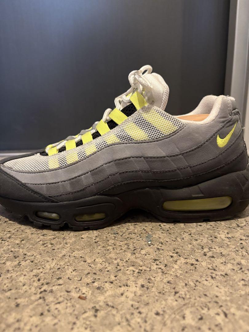 NIKE エアマックス95 2020 ネオン イエローグラデ
