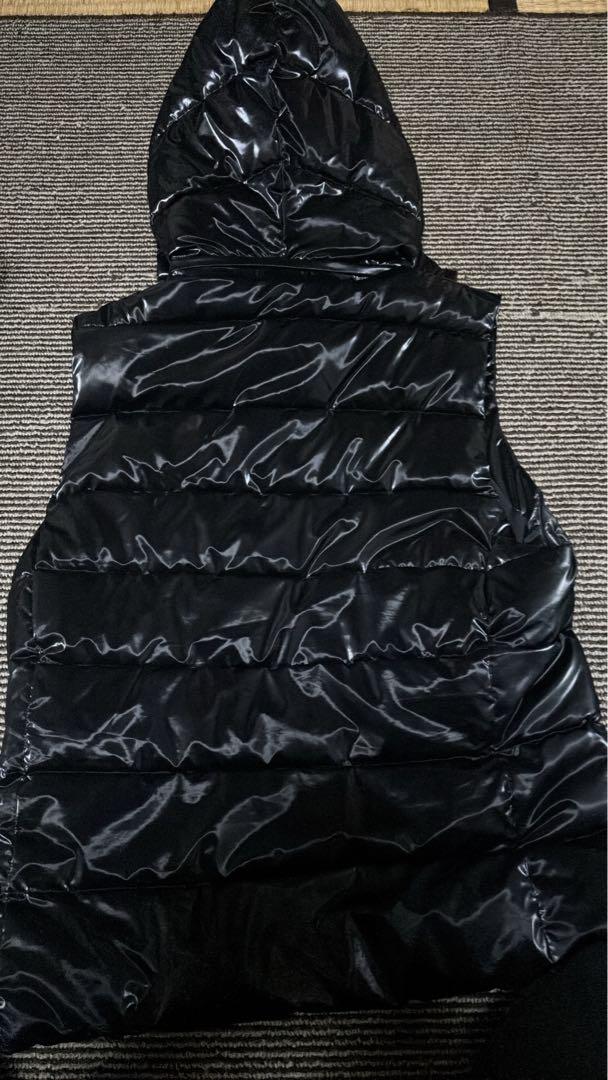迷惑購入されたため再出品！アダムスジャグラー　RTGEG フード付きダウンベスト アダムスジャグラー ネイビー フード付きダウンベスト - メルカリ