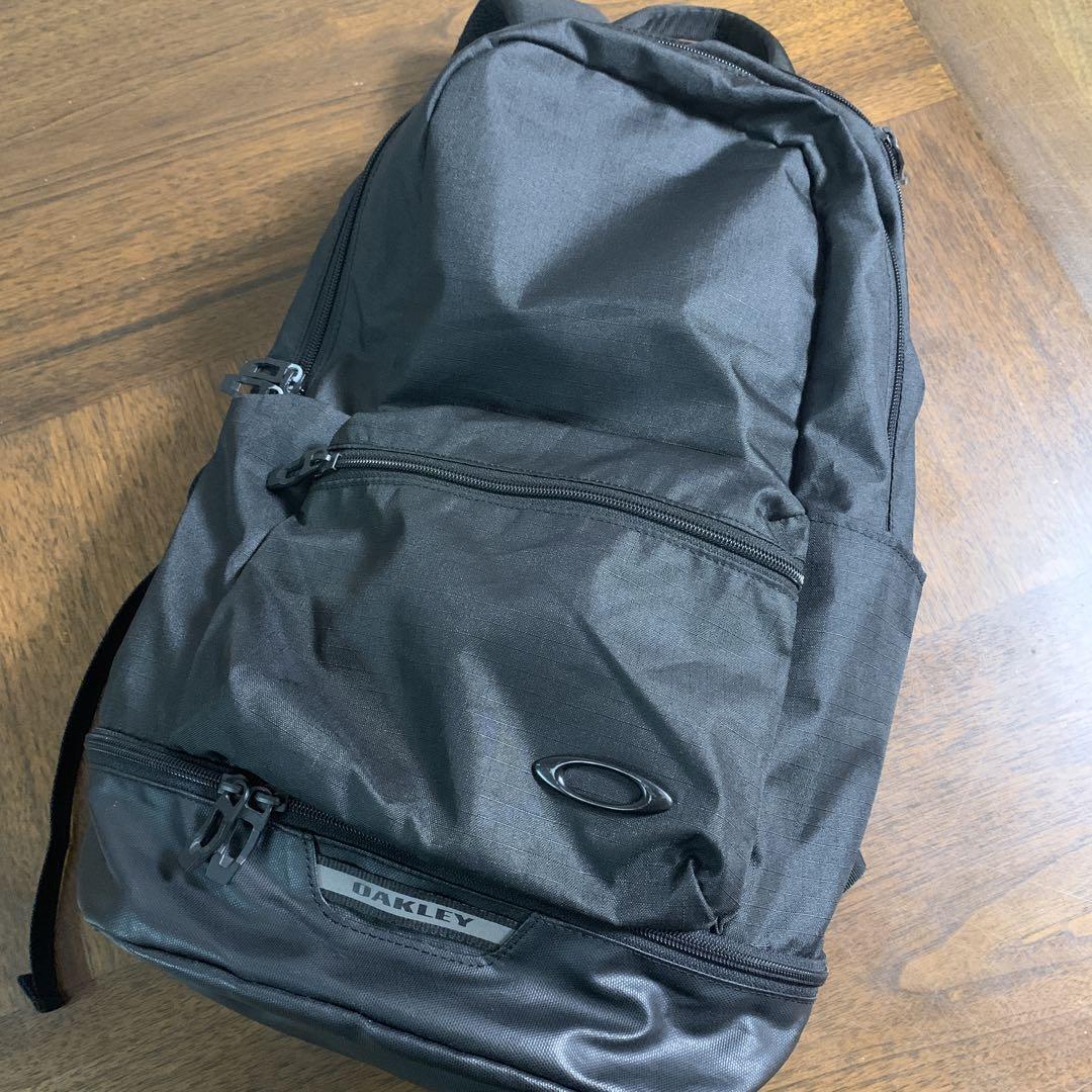 【OAKLEY】バックパック・リュックサック/ブラック[美品]