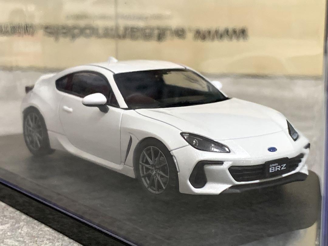 スバル　BRZ クリスタルホワイトパール　1/43ミニカー