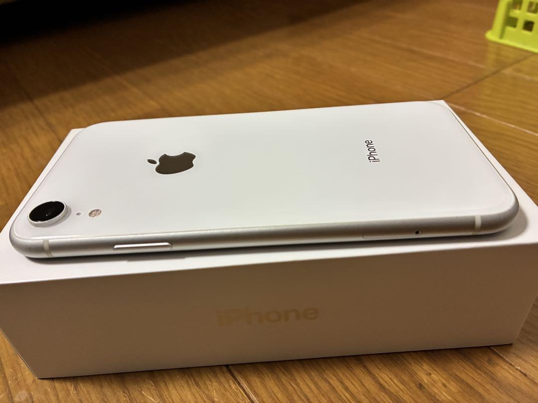 美品　iPhone XR ホワイト 128GB SIMフリー