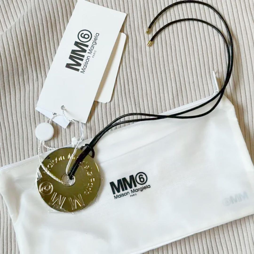 MM6 ゴールドチャーム キーホルダー