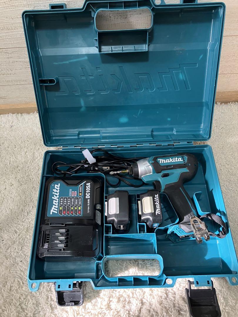 Makita TD110 充電器新品　バッテリー２個付　ホルダー付き