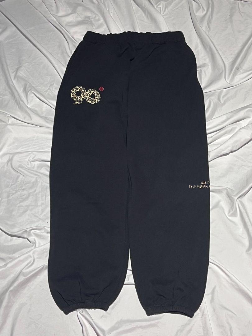 最安値！ Mサイズ 90 Logo Girl Sweat Pants 豹柄 パンツ