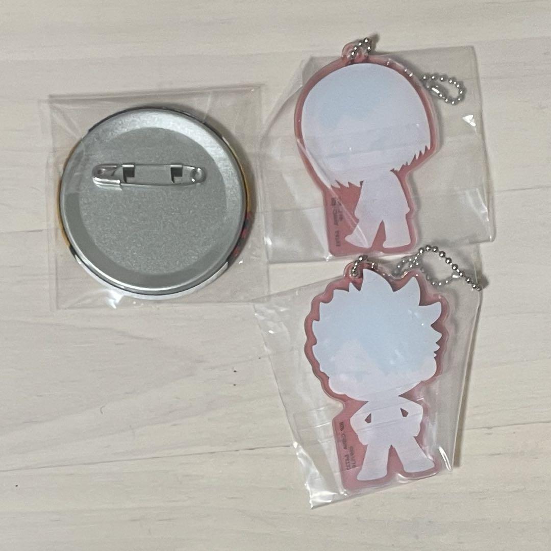 ハイキュー!! 音駒高校 黒尾鉄朗 まとめ売り 10周年缶バッジ キーホルダー他 ハイキュー!! 箔押しビッグ缶バッジセット 10周年記念ビジュアル