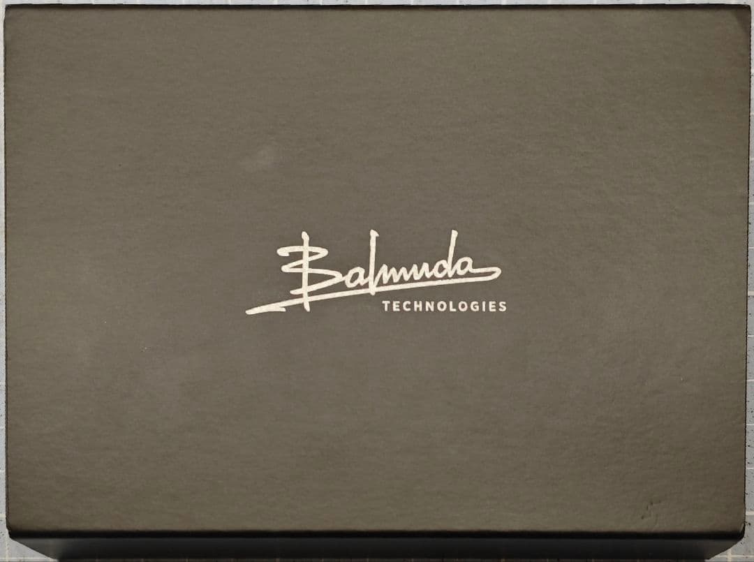 Balmuda Phone 本体 ホワイトBALMUDA