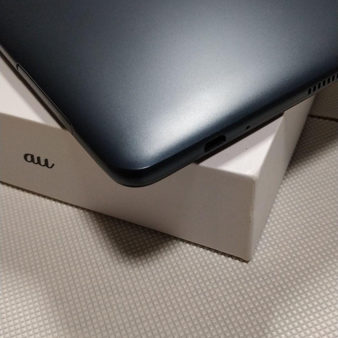 タブレット auキュアタブ02(Qua tab 02)10インチ