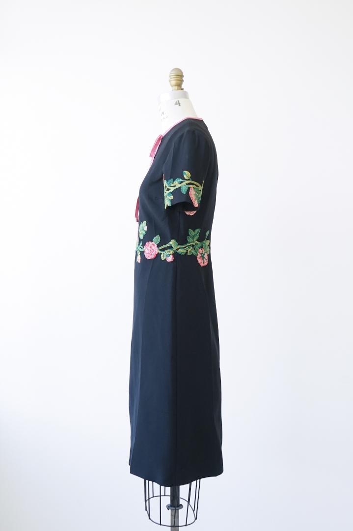 GUCCI 新品未使用 ワンピース 花柄 ブラック×ホワイト×パープル