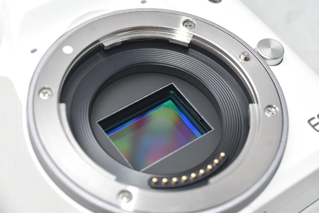 Canon キャノン EOS Kiss M2 ボデイ ホワイト