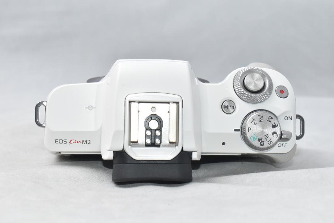 Canon キャノン EOS Kiss M2 ボデイ ホワイト