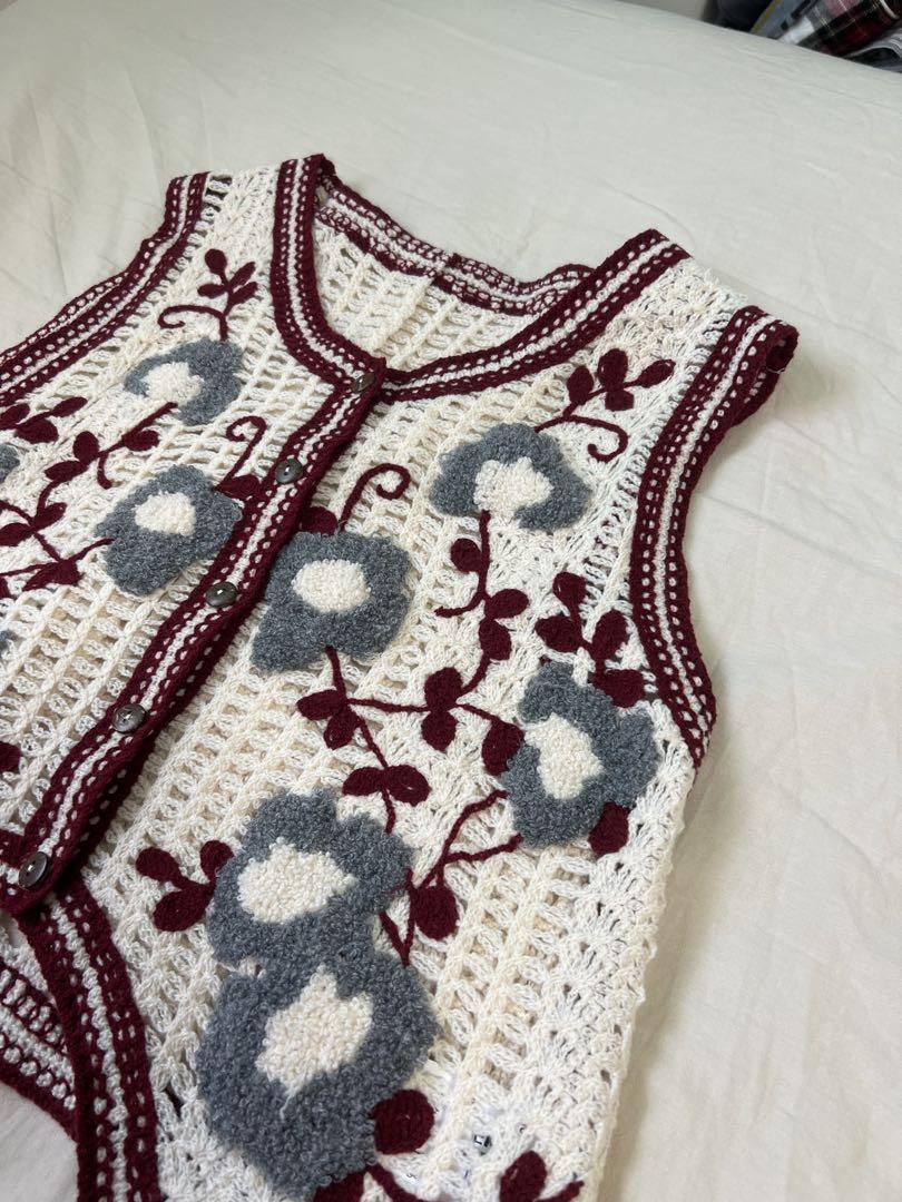 花柄刺繍ニットベスト ノースリーブ - メルカリ