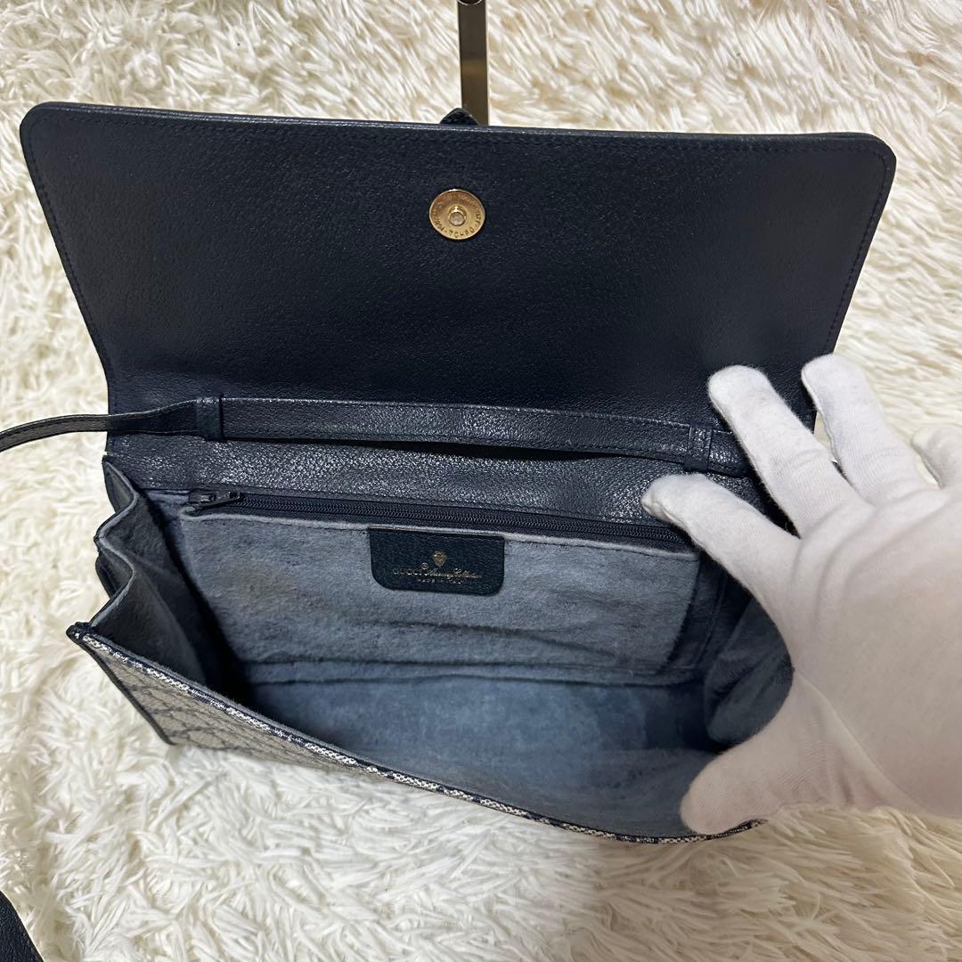 希少 レア オールドグッチ GG 総柄 レザー ショルダーバッグ ポシェット 金 希少 レア オールドグッチ GG 総柄 レザー ショルダーバッグ ポシェット 金