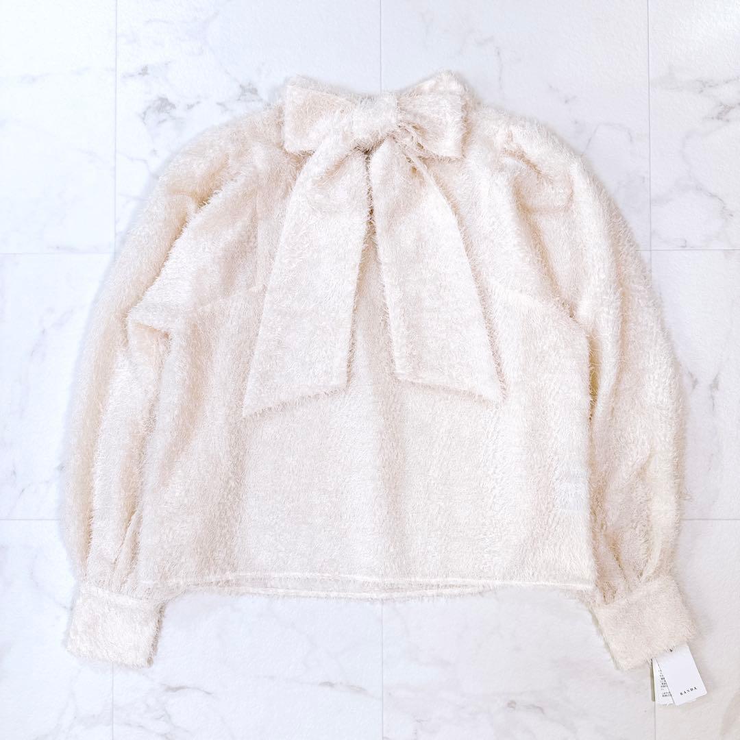 新品タグ付き RANDA 2WAYボウタイリボンブラウス フェザー アイボリー