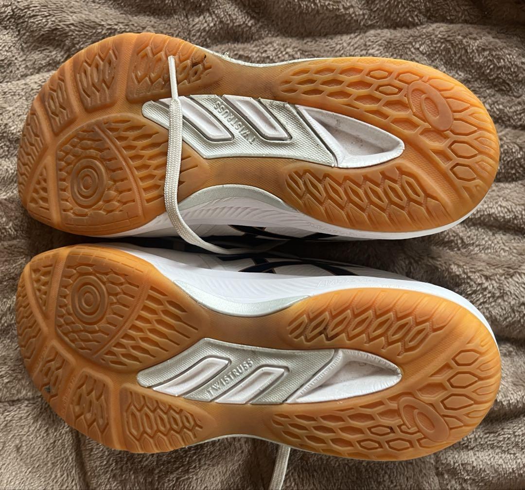 asics バレーボールシューズ ホワイト/ブラック　24センチ　アシックス
