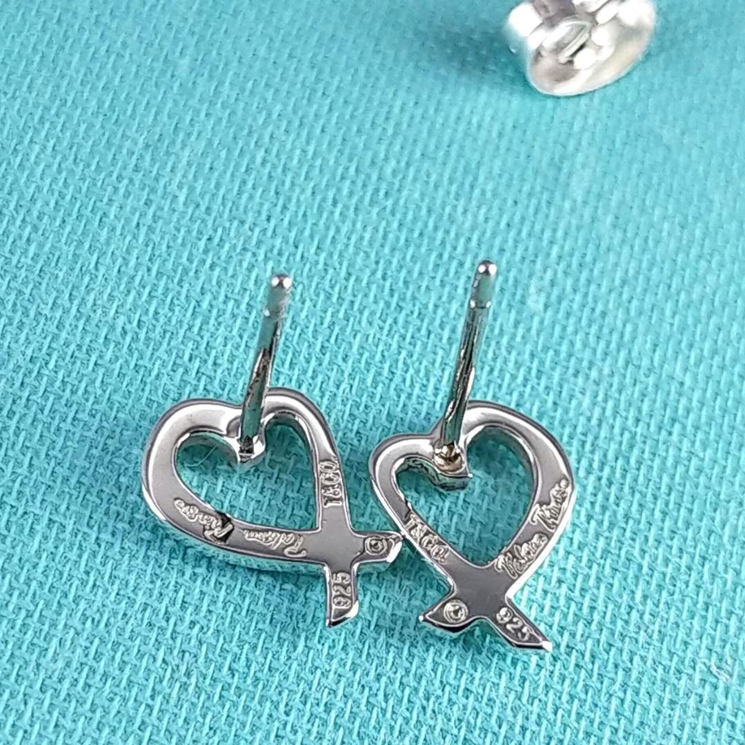 ☆SALE☆【ティファニー】ラビングハート スモール ピアス
