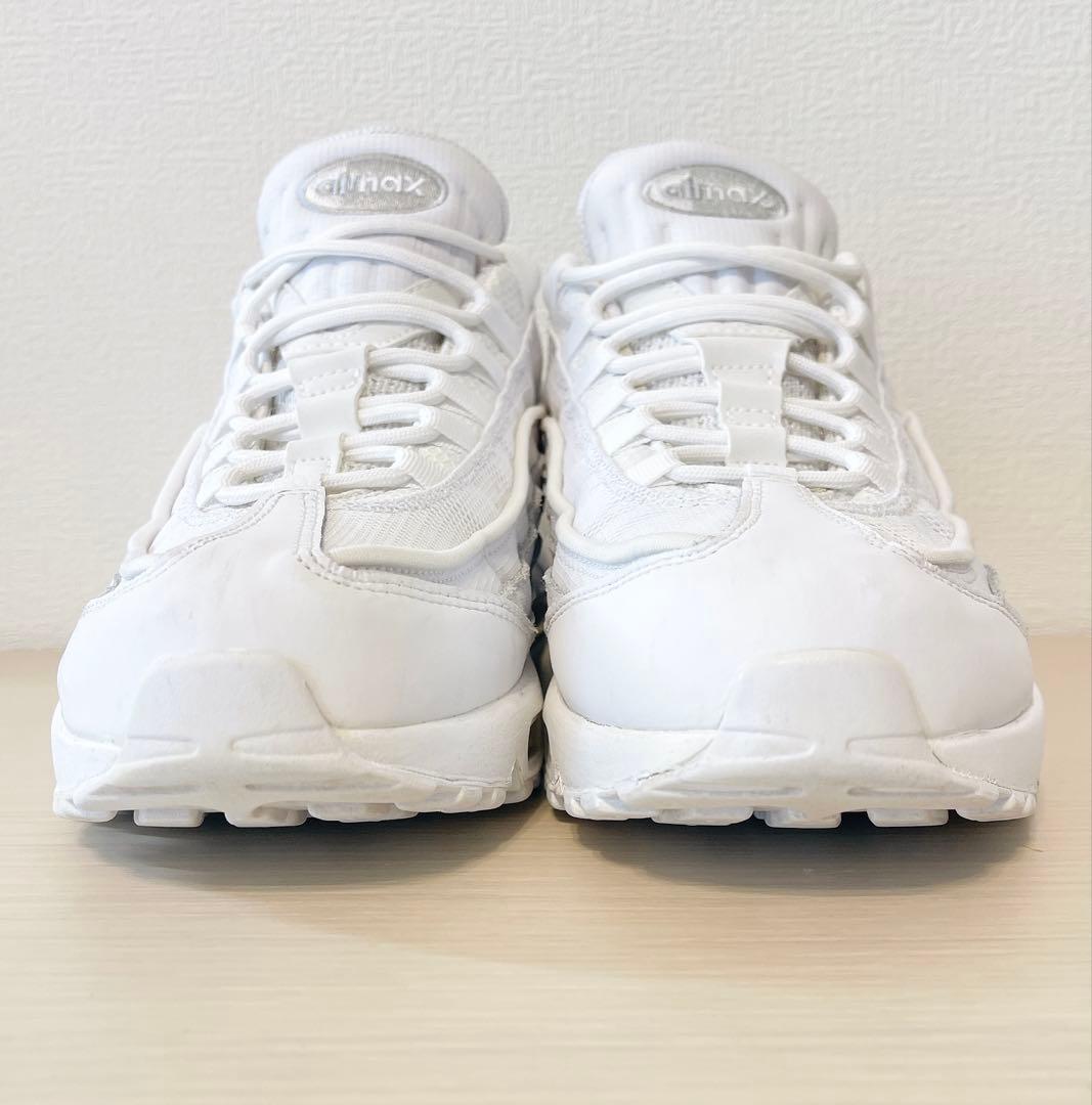 NIKE AIR MAX 95 ESSENTIAL 厚底 クッション 27cm NIKE AIR MAX 95 ESSENTIAL 厚底 クッション 27cm