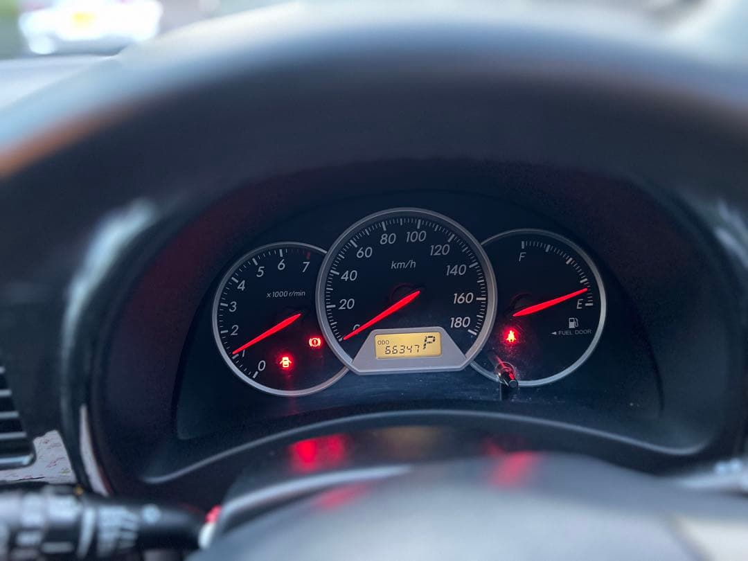 トヨタ ウィッシュ スポーティ グレー