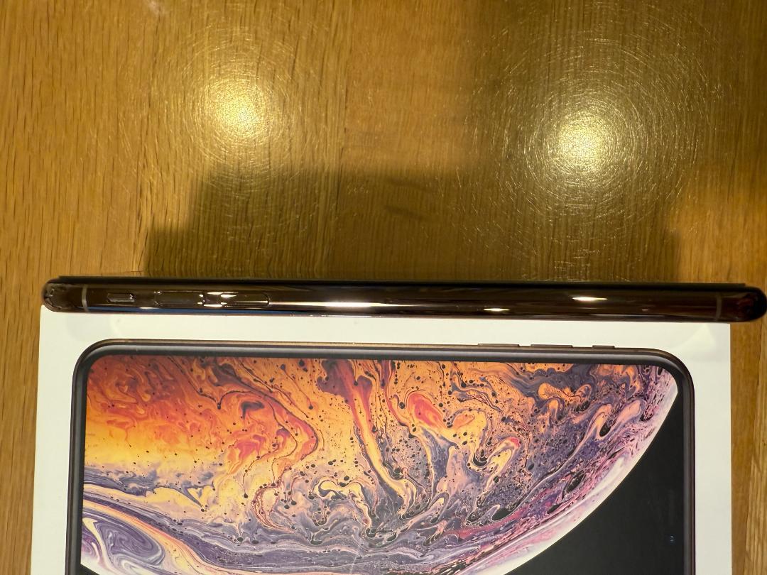 moshiさん専用　iPhone 本体 Xs Max 64gb iPhone XS Max – us.moshi (US)