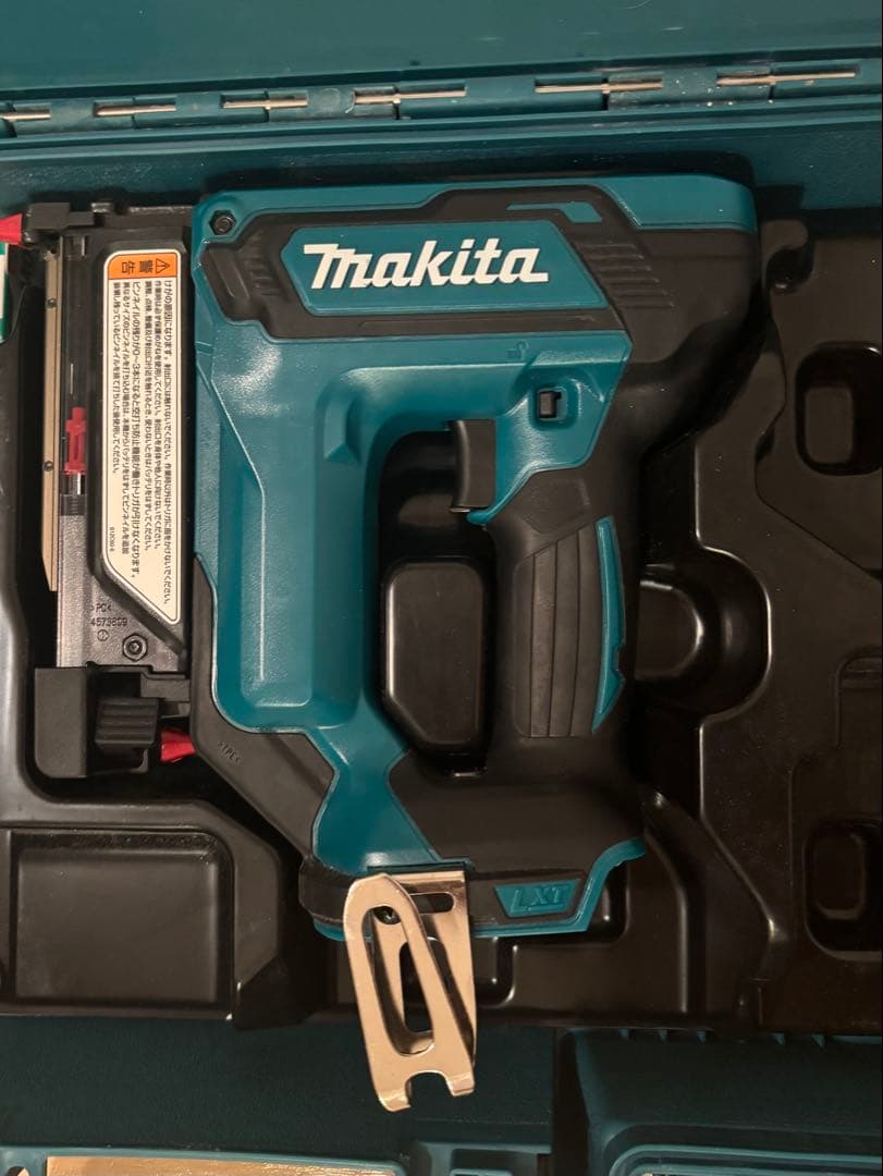 Makita PT353D