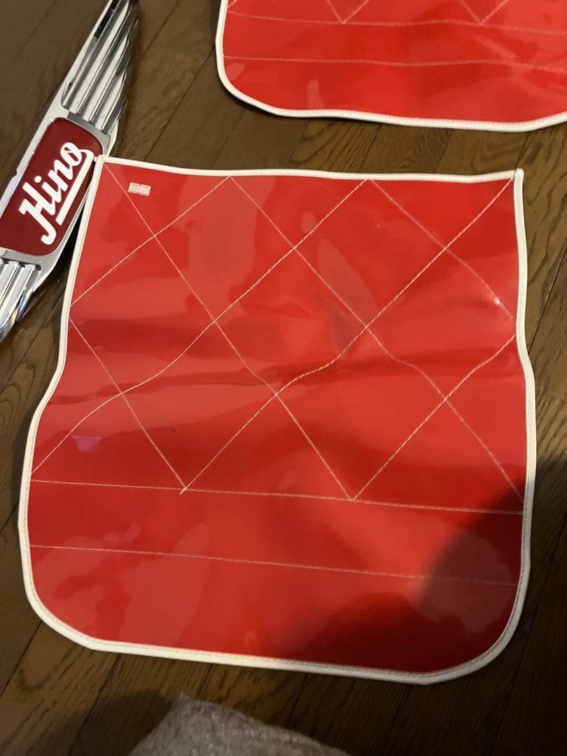 グランドプロフィア用ダッシュマット タレゴム 日野ウィングマーク傷や汚れあり BRIGHTFACE_UK