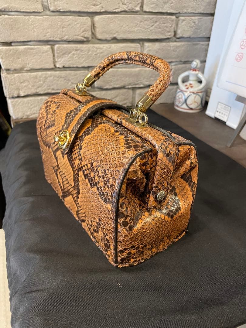 ヘビ革 ハンドメイド ハンドバッグ ブラウン系 ヘビ革 ハンドメイド ハンドバッグ ブラウン系