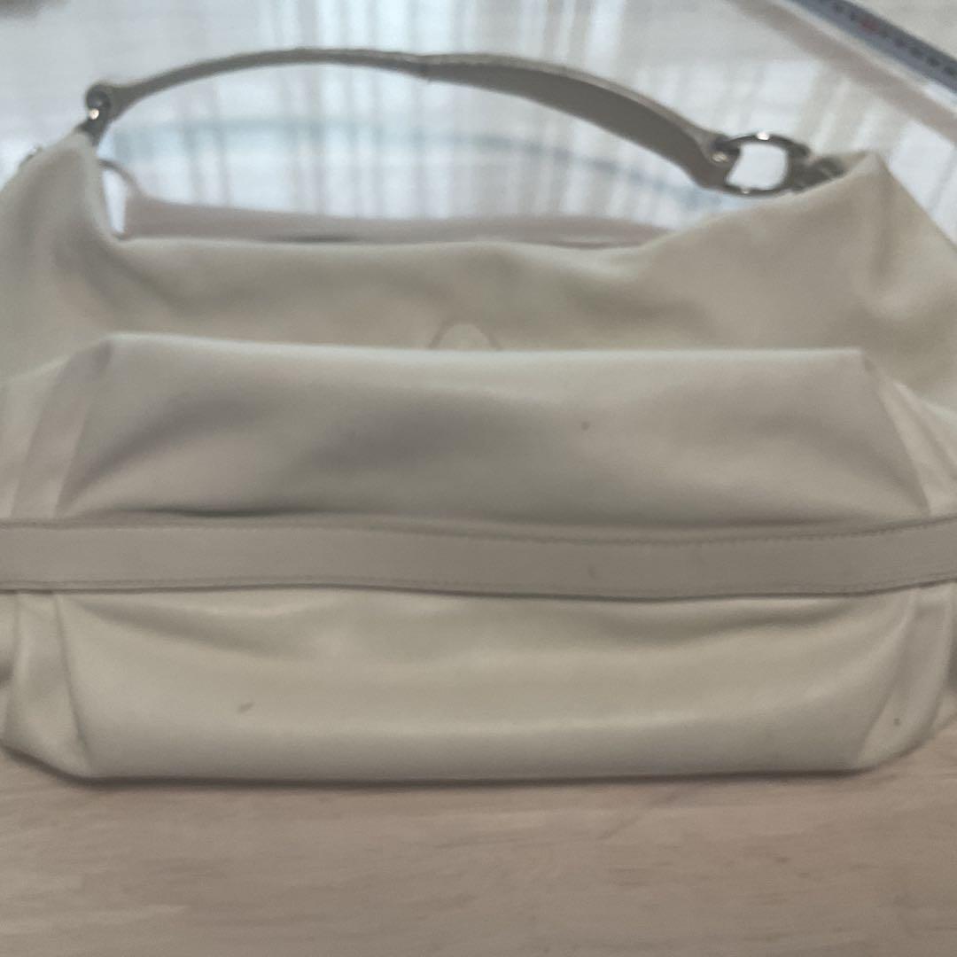 PRADA ホワイト ショルダーバッグ