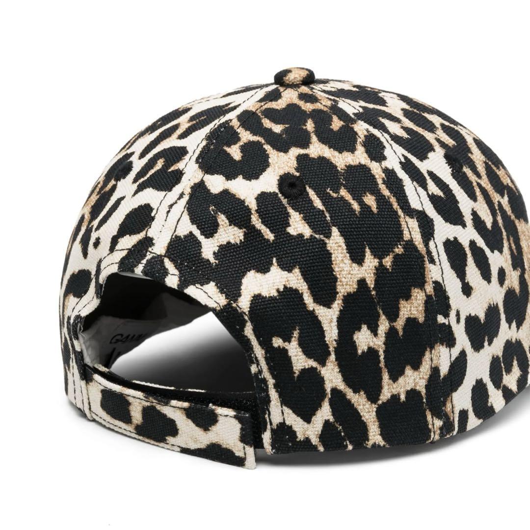 新品⭐️ガニー ganni レオパード　キャップ 新品⭐️ガニー ganni レオパード キャップ