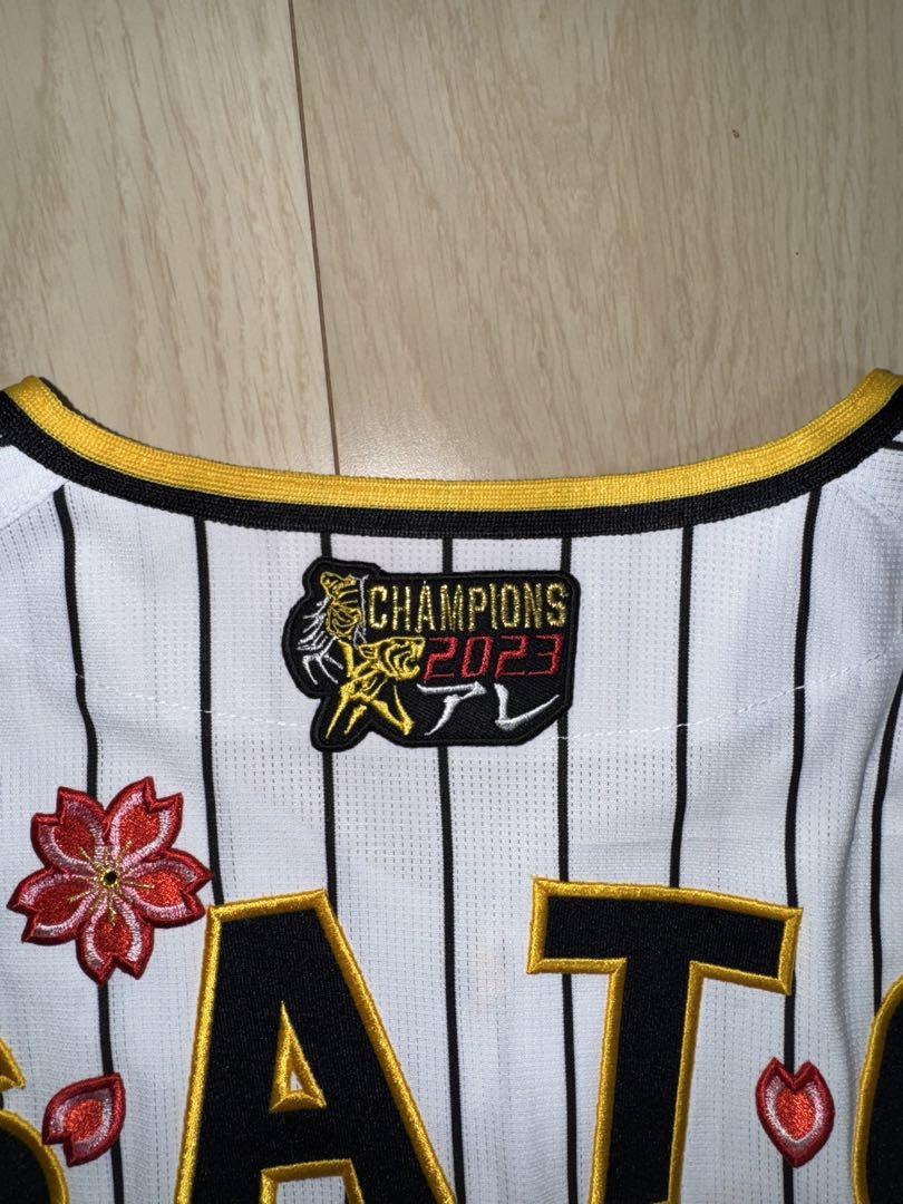 佐藤輝明 8 ユニフォーム 2023 チャンピオン