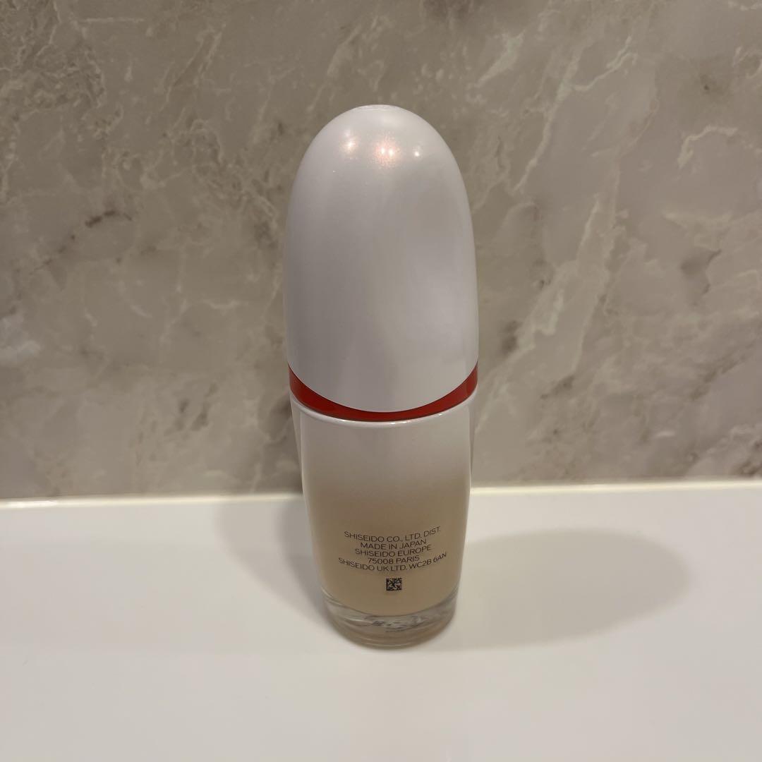 SHISEIDO リバイタルエッセンス スキン グロウ 130 SHISEIDO リバイタルエッセンススキングロウ ファンデーション