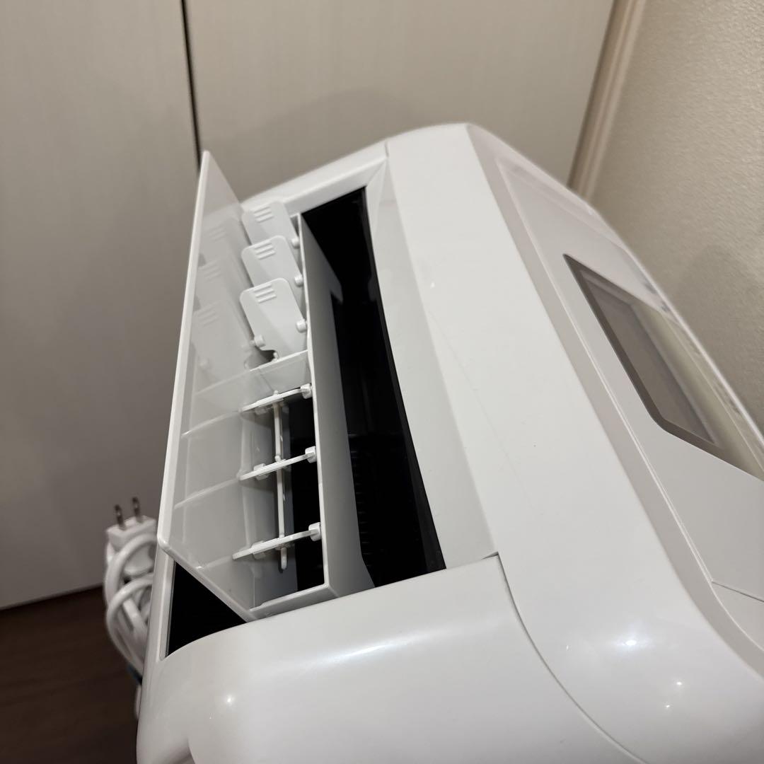 ほぼ未使用品　除湿　加湿全性能　DAIKIN 空気清浄機 MCZ70UKS-W
