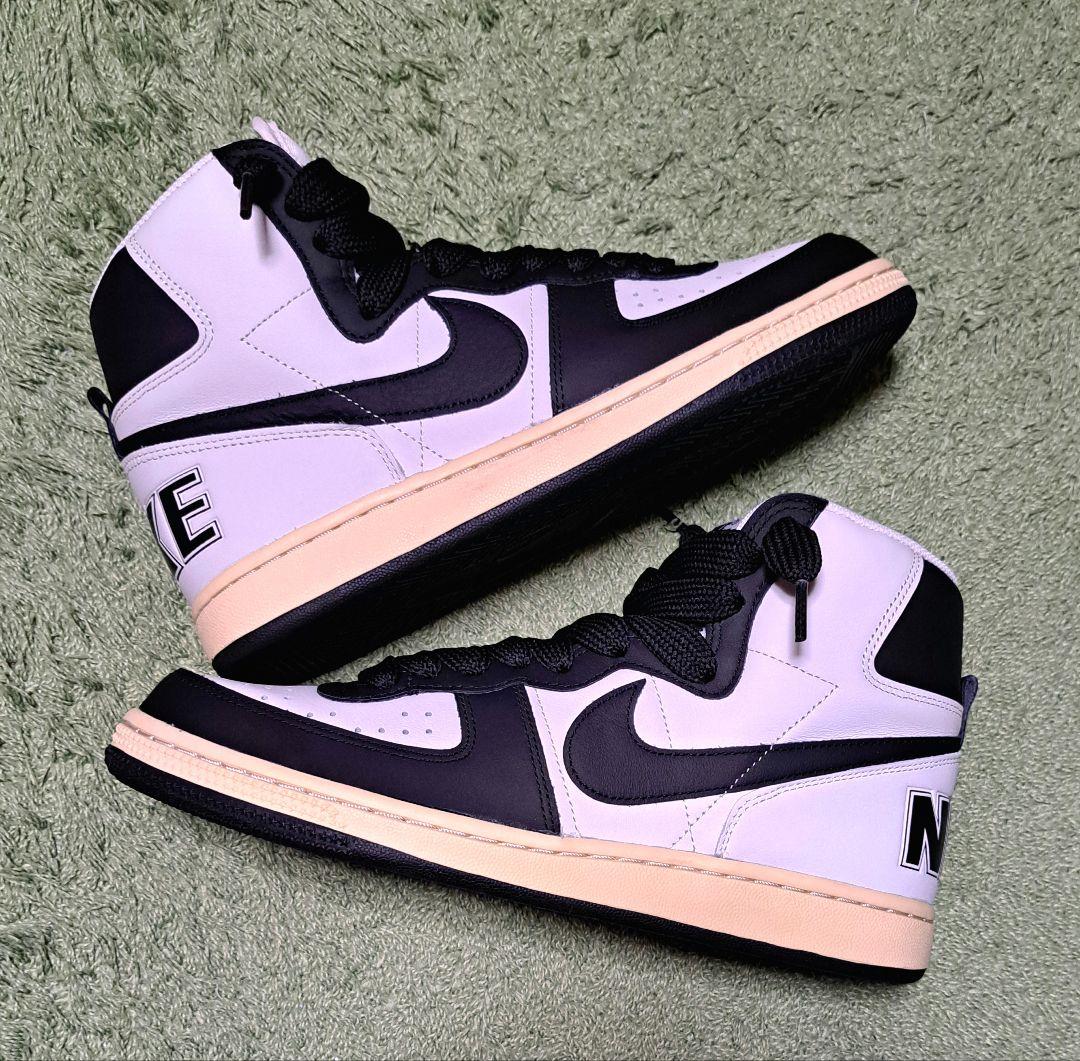靴 Nike Terminator High \"Black and Phantom\"