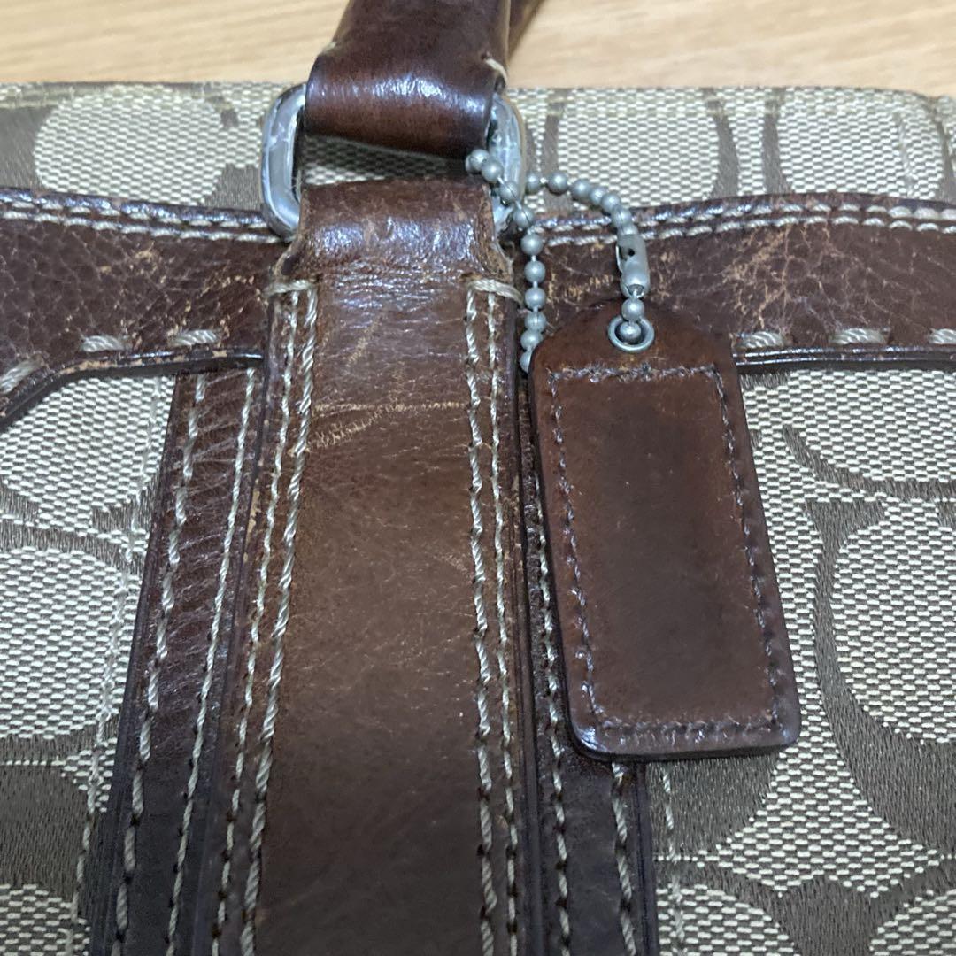 【美品】COACHコーチ ハンプトンズ キャリーオール シグネチャー 茶色 コーチ ハンプトンズ シグネチャー ミディアム キャリーオール